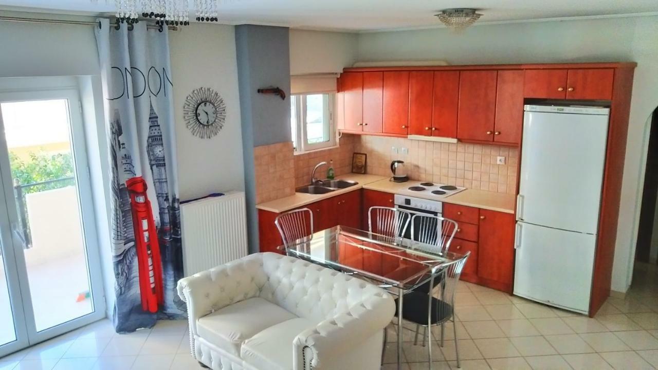 Apartment Loutraki Екстериор снимка